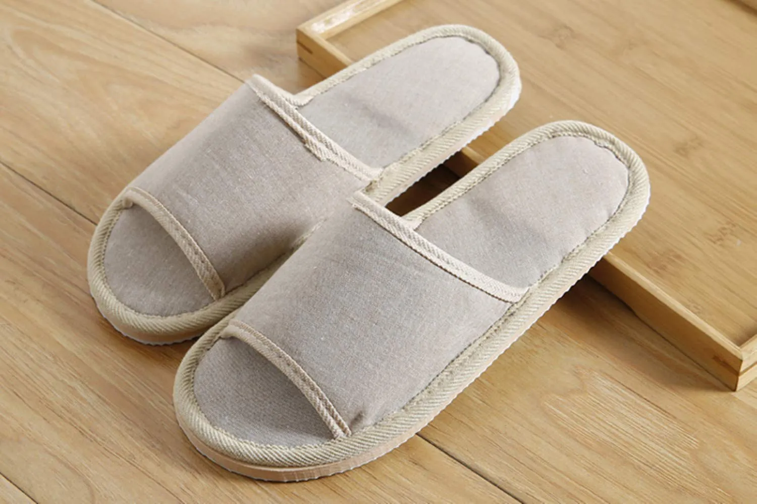 6 Pair of Open Toe Breathable Slippers,Solid Color Casual Slippers,Spa Slippers for Guests, Hotel, Travel, Unisex Universal Size Washable (3 beige medium size 3 gray large size)