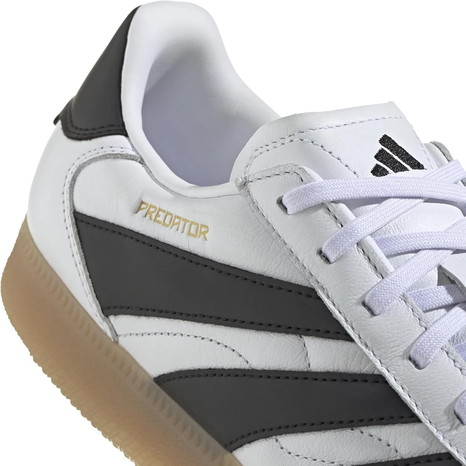 adidas Unisex Freestyle Indoor Sneaker