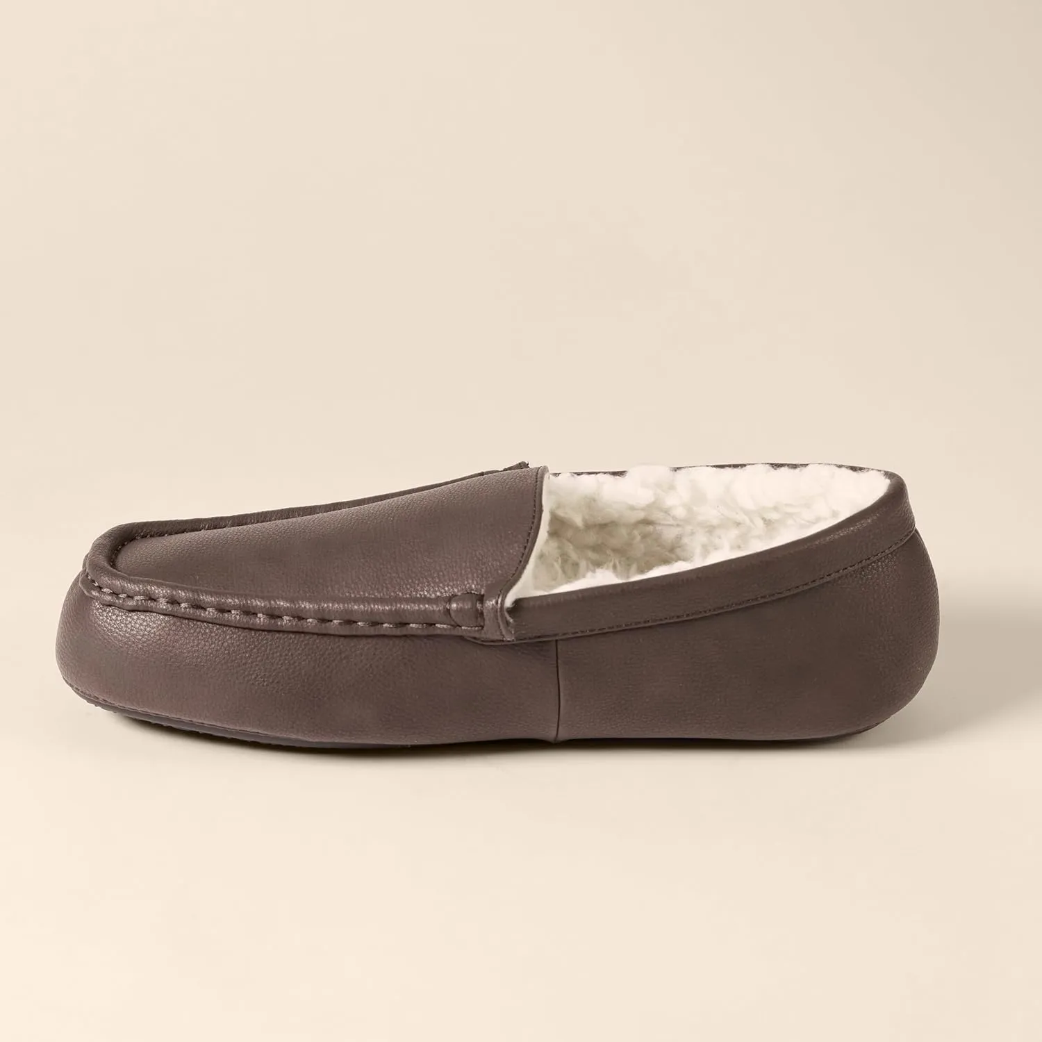 Amazon Essentials Men's Moccasin Slipper