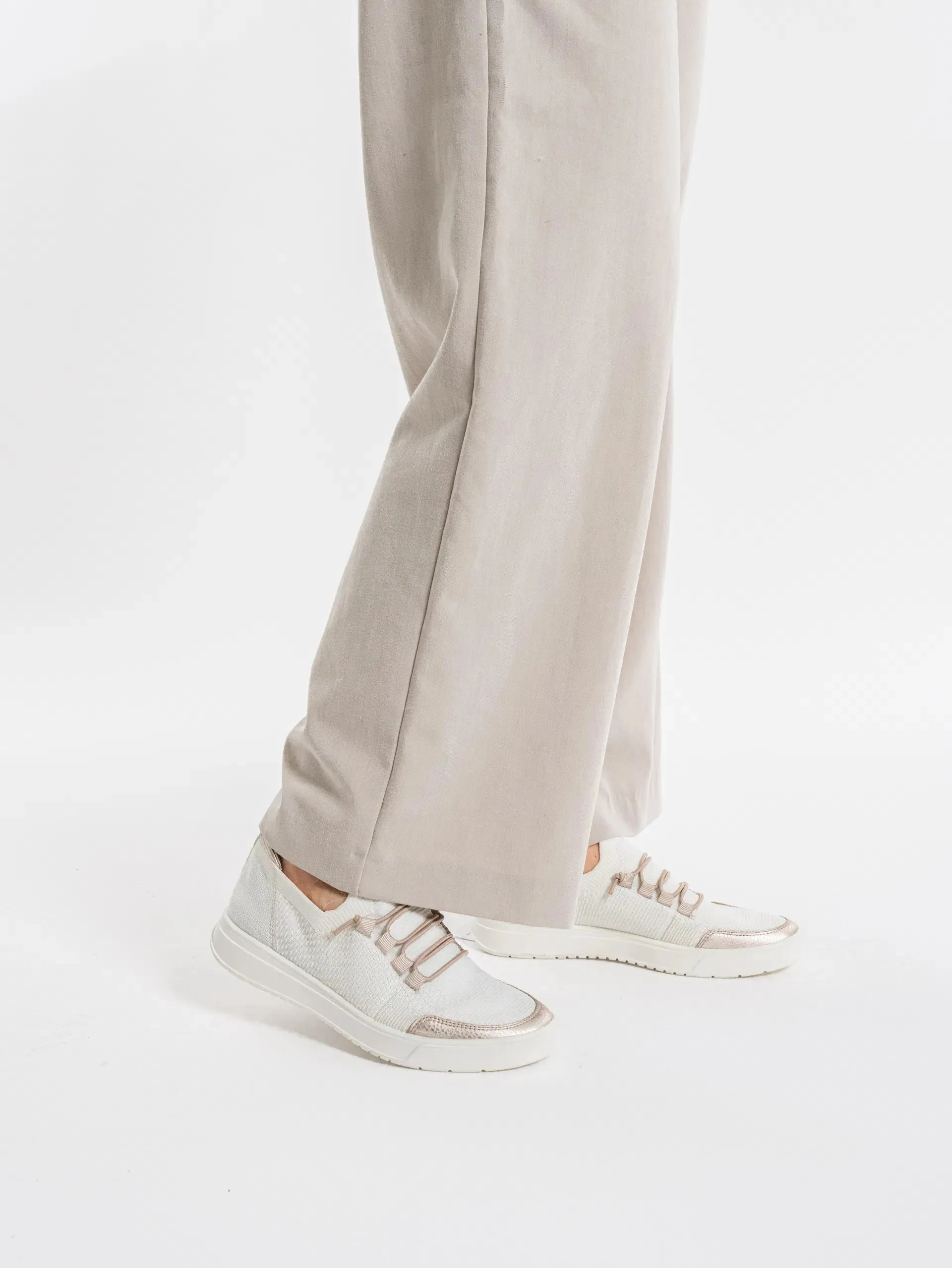 ara 12-500145 Rainier Slip-On Sneaker