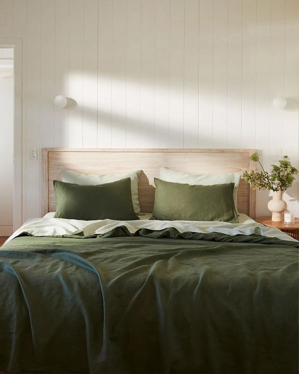 Bed Threads - Linen Flat Sheet - 100% French Flax Linen - 170 GSM - Luxury & Eco-Friendly - Breathable, Durable & Ultra-Soft - Single Flat Top Sheet Only - Machine Washable - Full/Queen - Sage