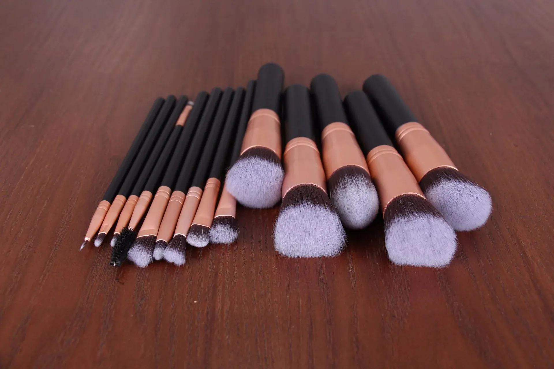 Brush 14pcs Makeup Super affordable Flexible customer care Set Handle Wood