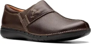 Clarks Unisex Un Loop Ave Sneaker, Dark Brown, 0 US Women