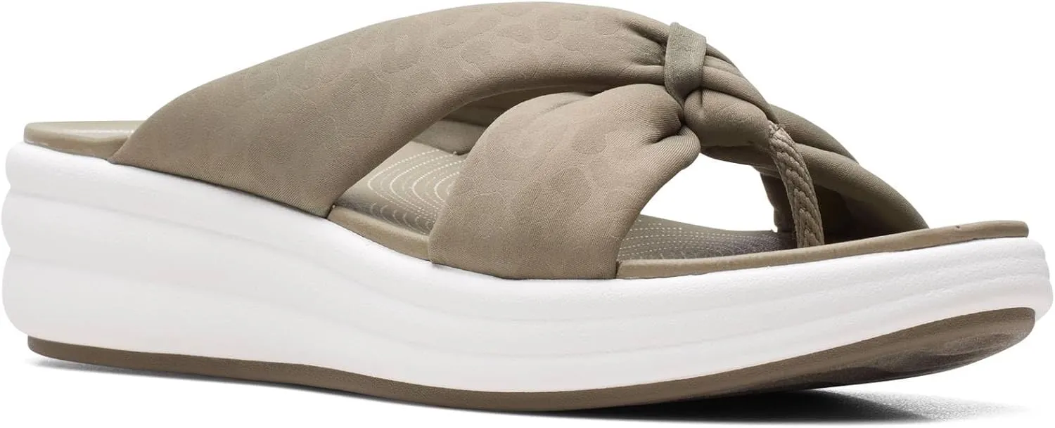Clarks Women's Drift Ave Flat Sandal