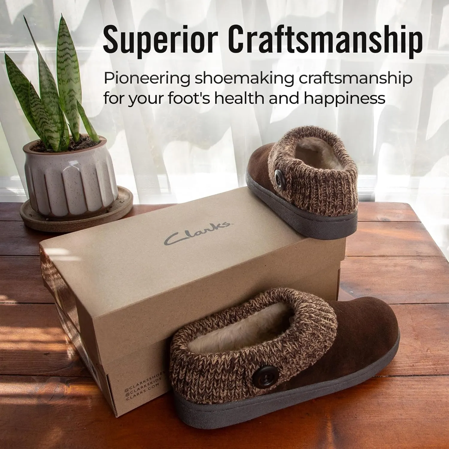 Clarks Women's Knit Scuff Slipper