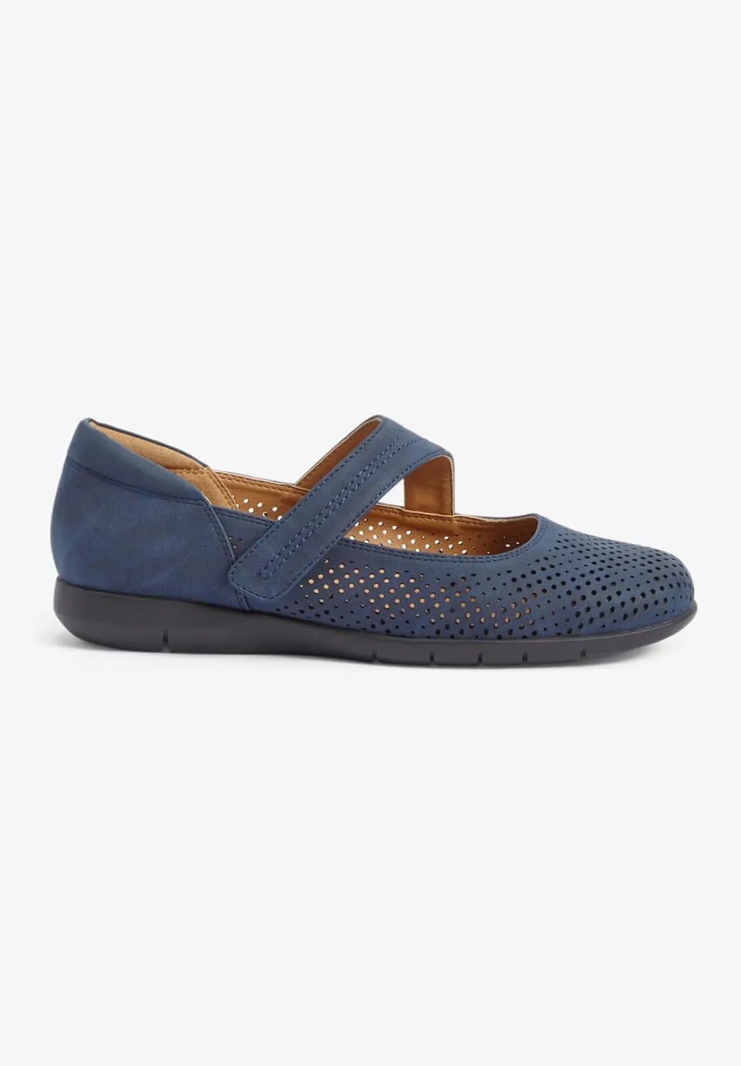 Comfortview Women's The Ezra Flat (Wide Widths Available)