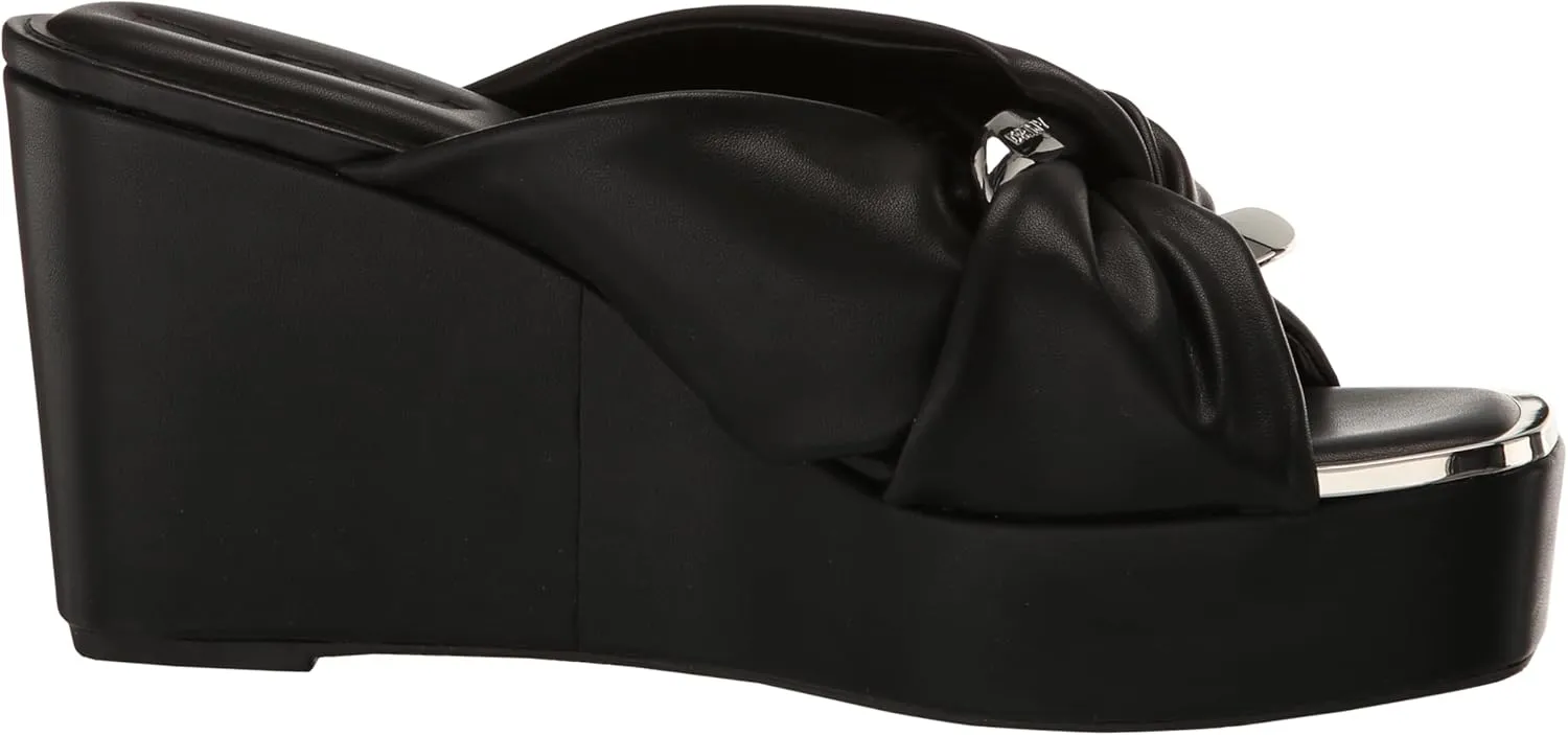 DKNY Women's Pen-Wedge Sandal Flat