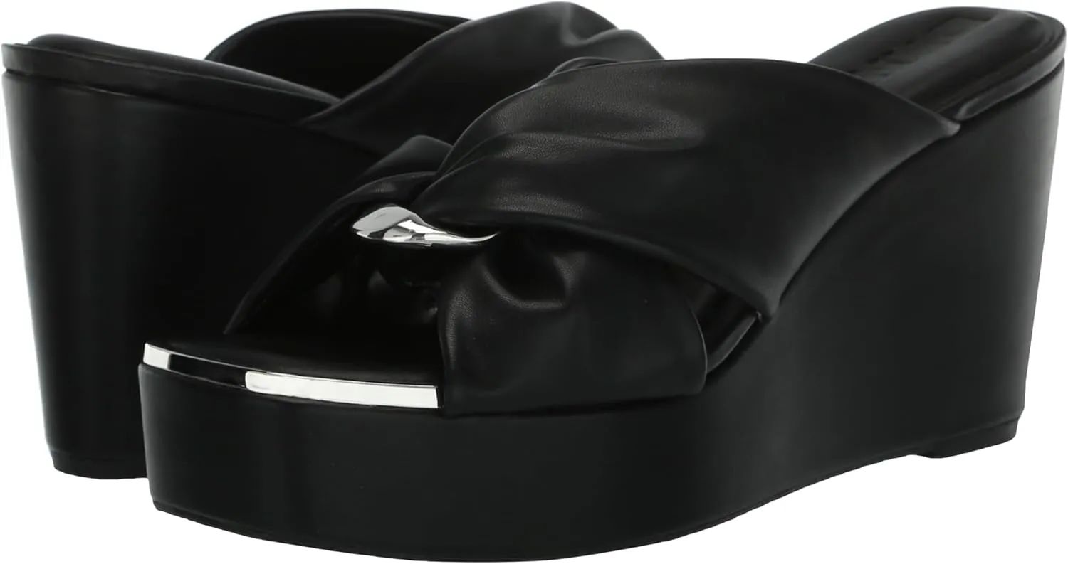 DKNY Women's Pen-Wedge Sandal Flat