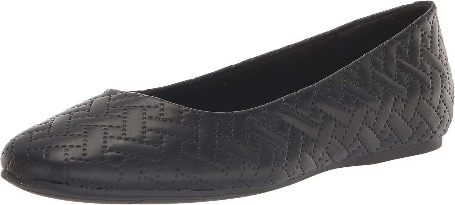 Easy Street Women's Mazi Ballet Flat