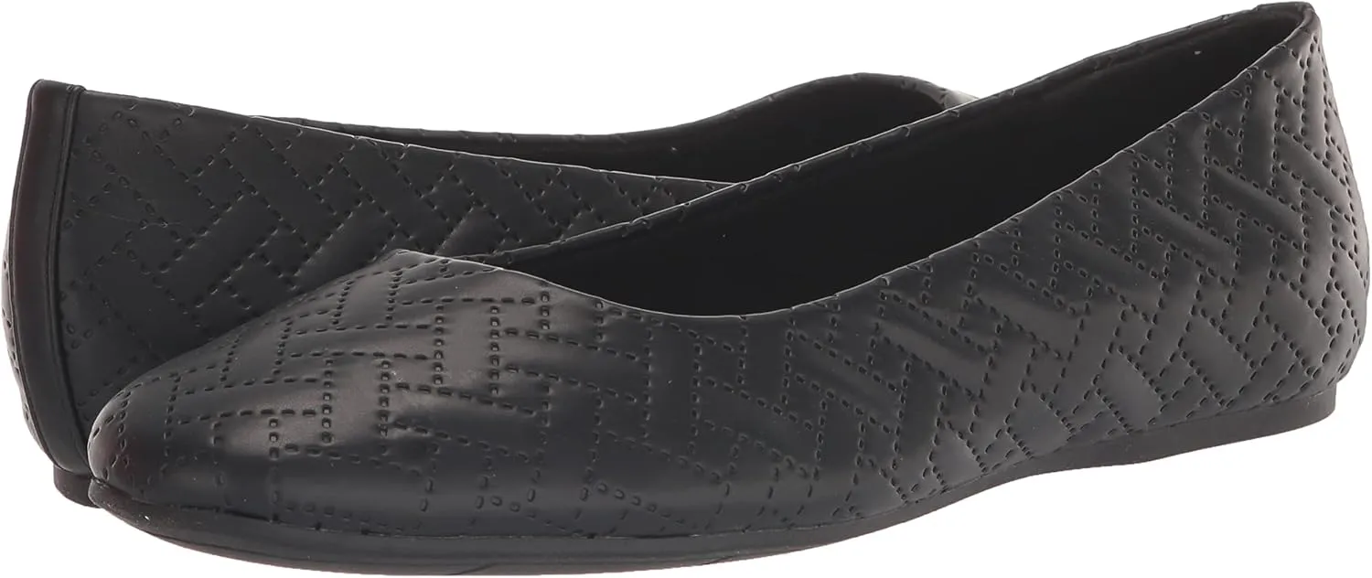 Easy Street Women's Mazi Ballet Flat
