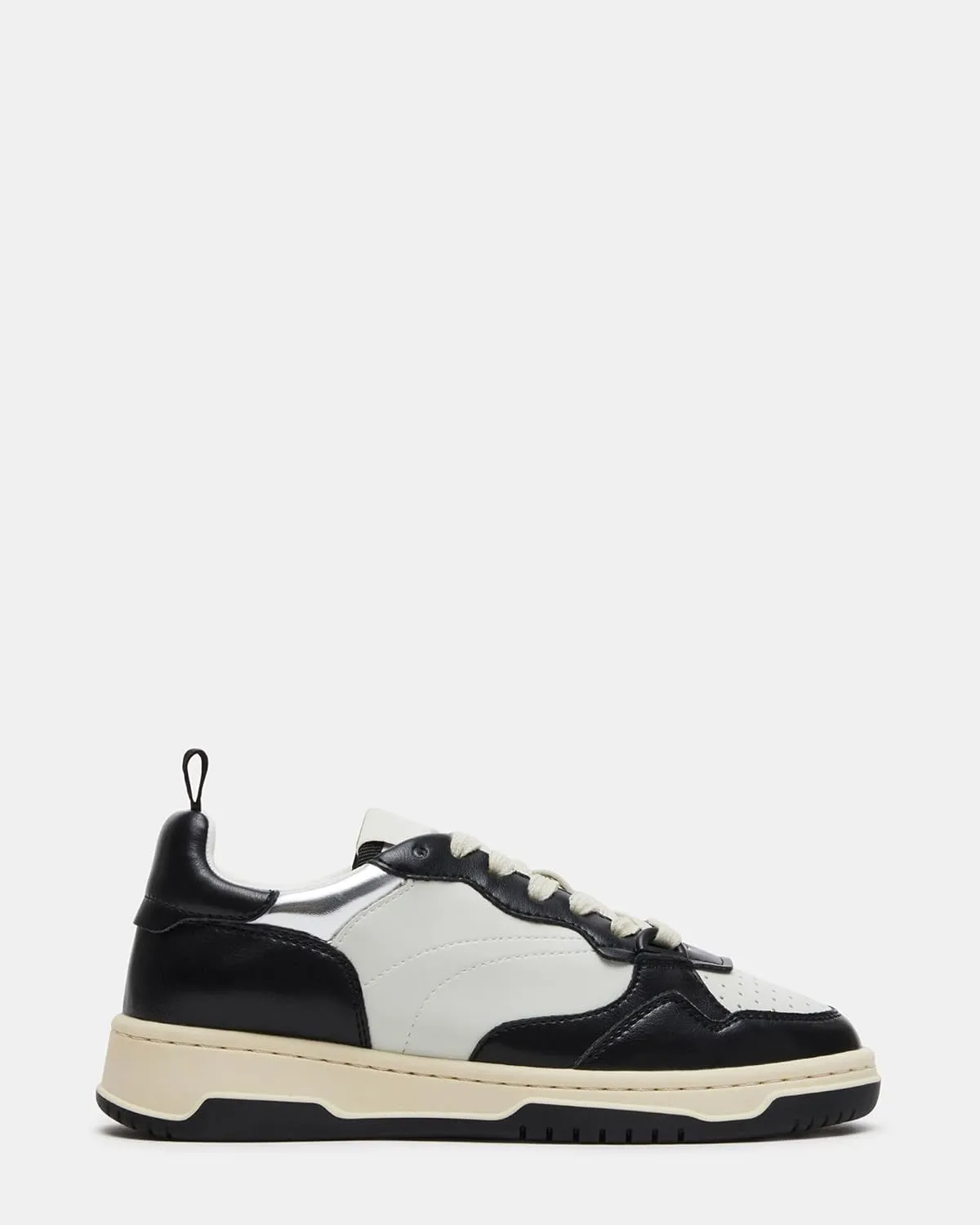 Everlie Sneaker