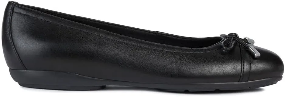 Geox Women's Annytah Leather Ballerina Flat