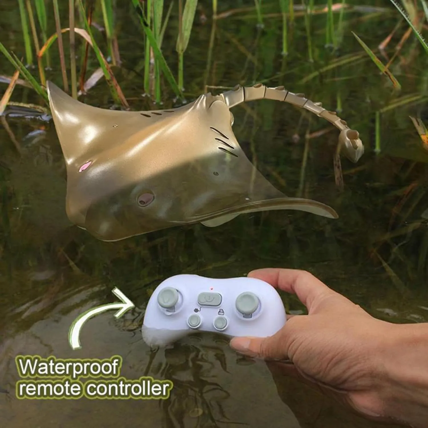 GoolRC Remote Control Shark Boat for Swimming Pool, 2.4G RC Stingray Toys for Kids Age 7-14, Sealed Waterproof RC Boat with Two Rechargeable Batteries High Simulation Animal Water Toys