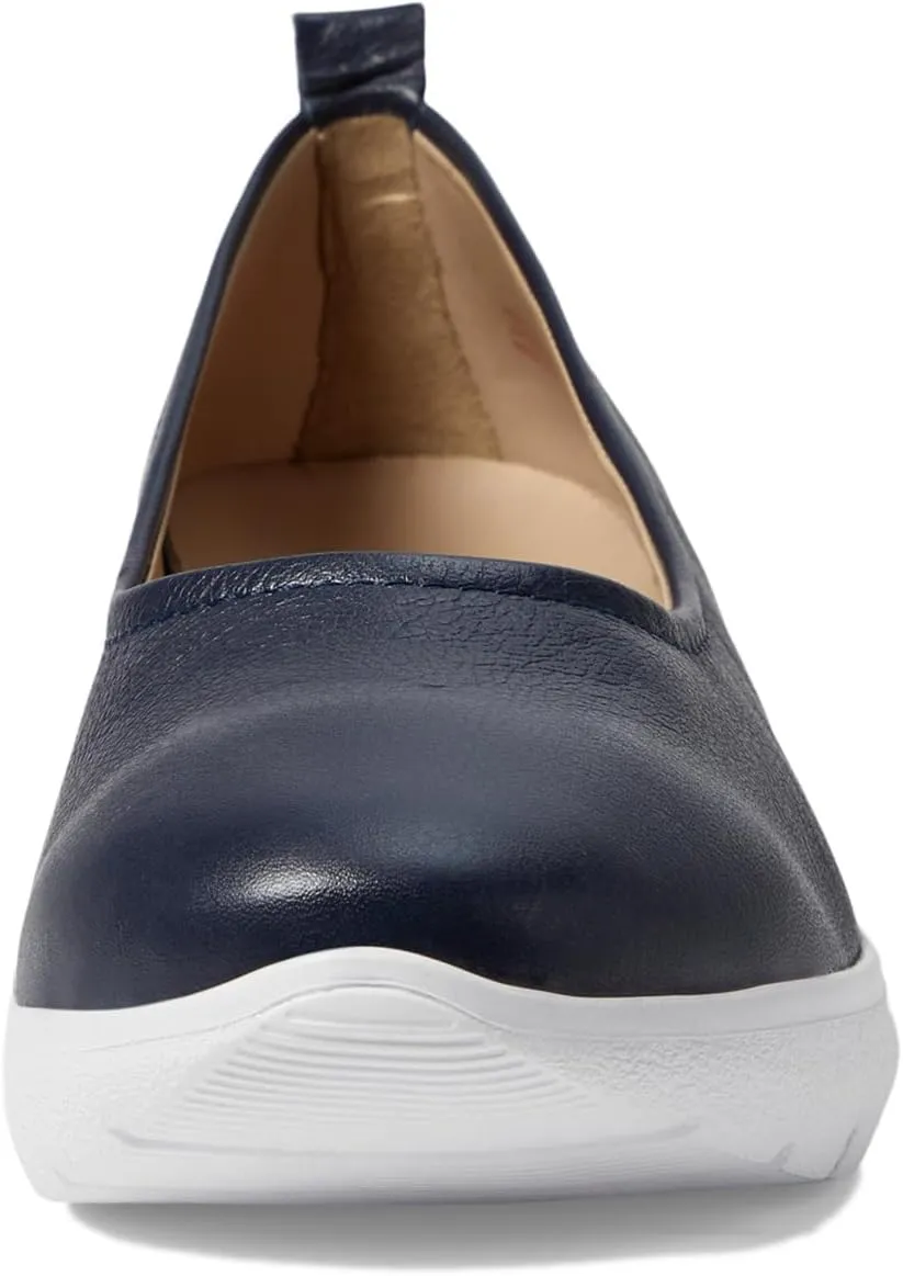 Marc Joseph New York Women's Comfort Slip On Leather Lightweight Loafer Flat