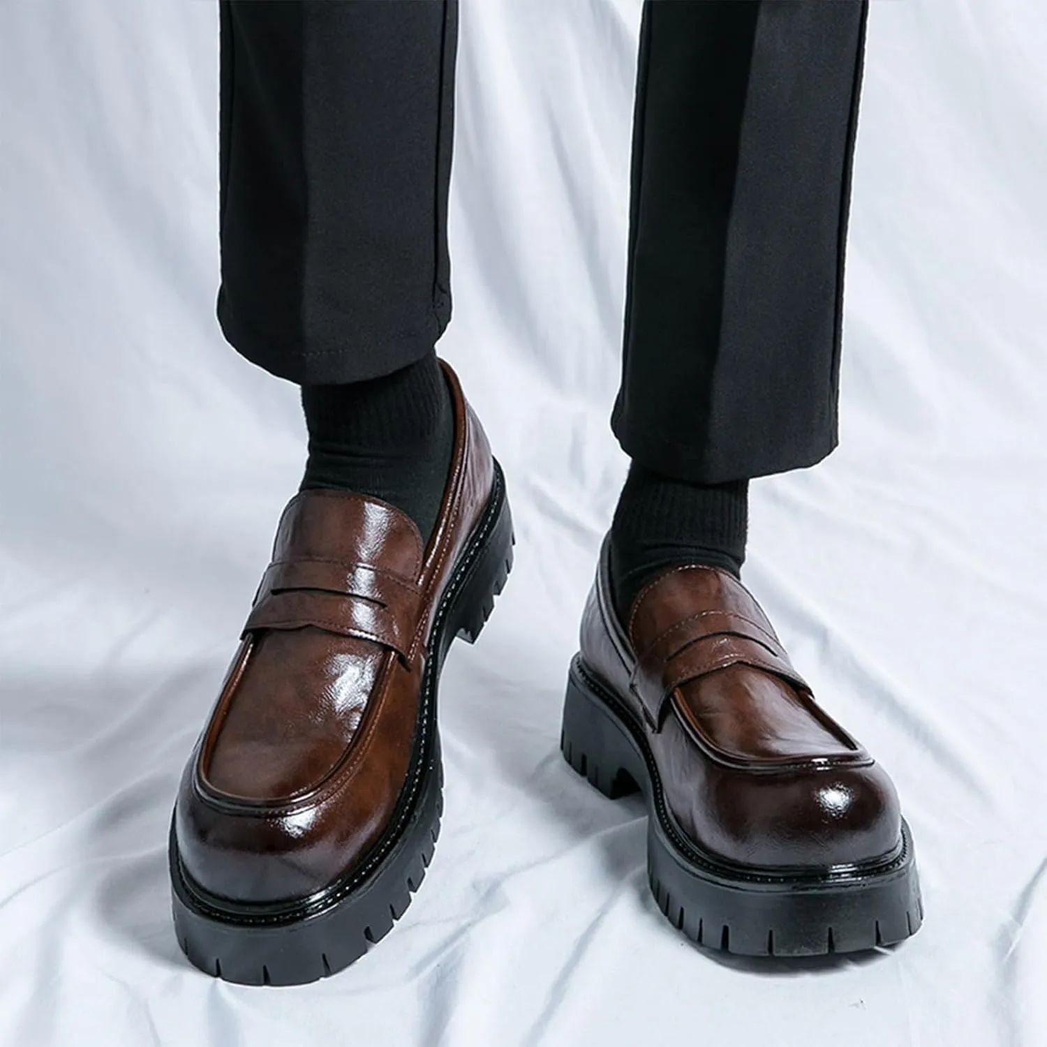 Men's Comfortable Soft Leather Platform Chunky Loafers Fashion Business Casual Formal Work Shoes Retro Round Toe Anti-Slip Lug Sole Slip-On Penny Loafers
