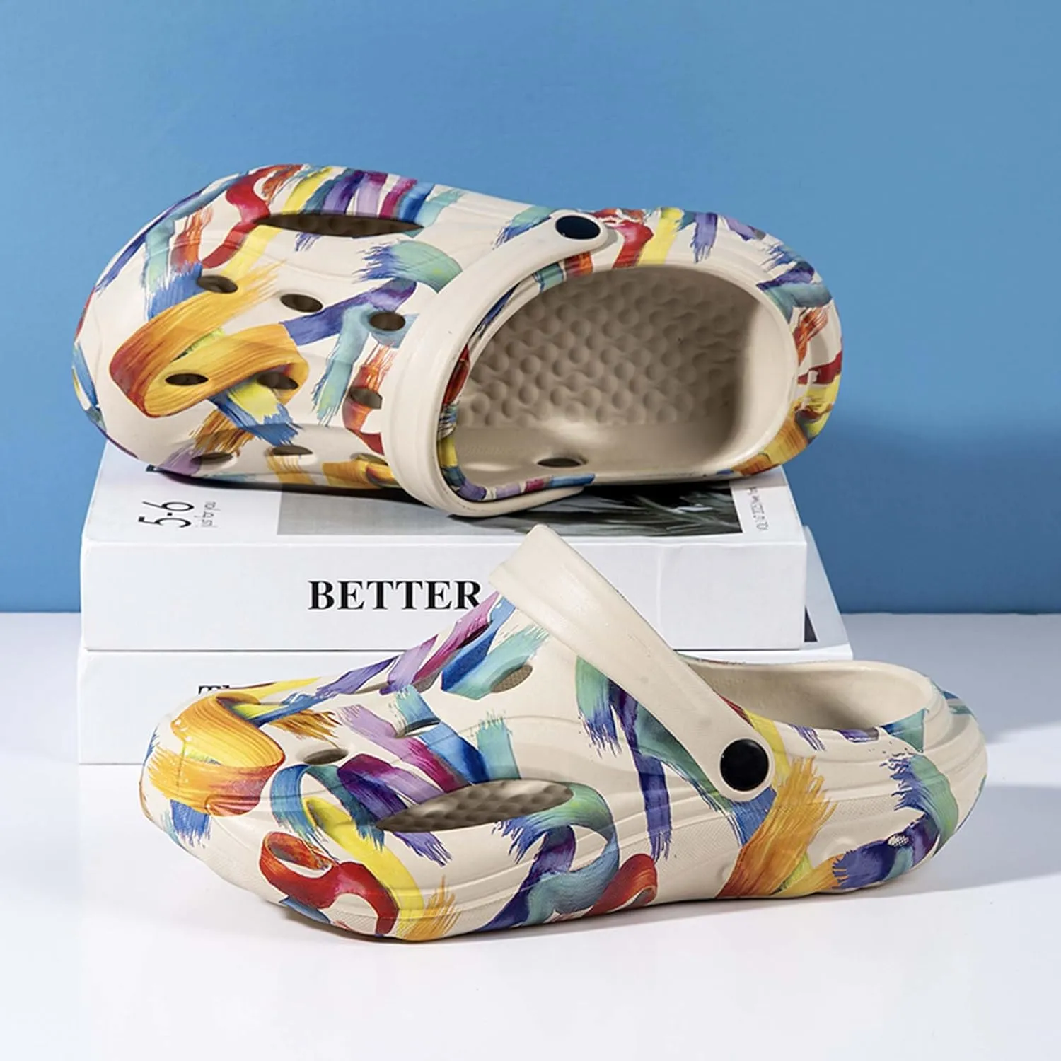 Men's Outdoor Leisure Beach Slippers with Toe Caps and Lightweight Beach Sandals