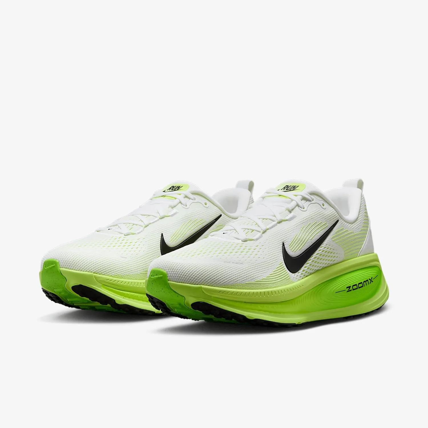 Nike Men's Vomero 18 Sneaker