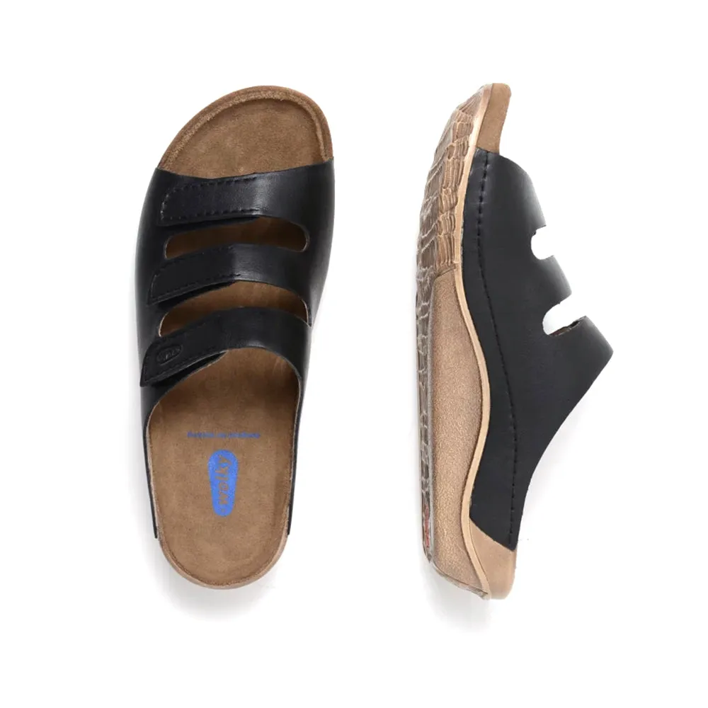 Nomad Slide Sandal