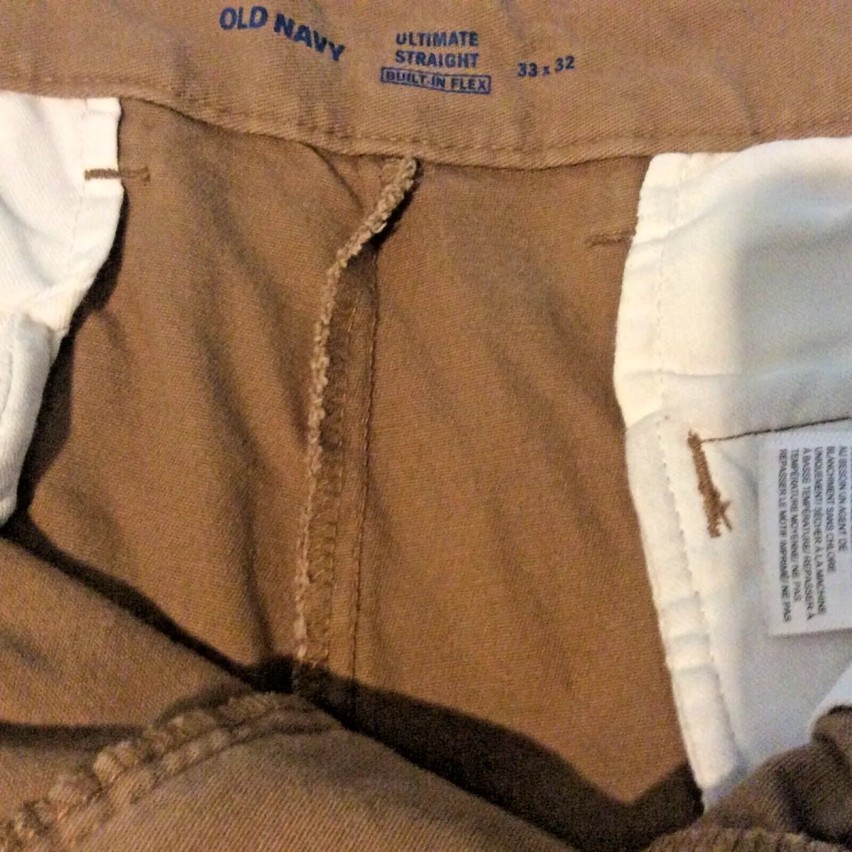 Old Navy Ultimate Straight Built in Flex Mens Chino Pants Size 33x32 Flat Front
