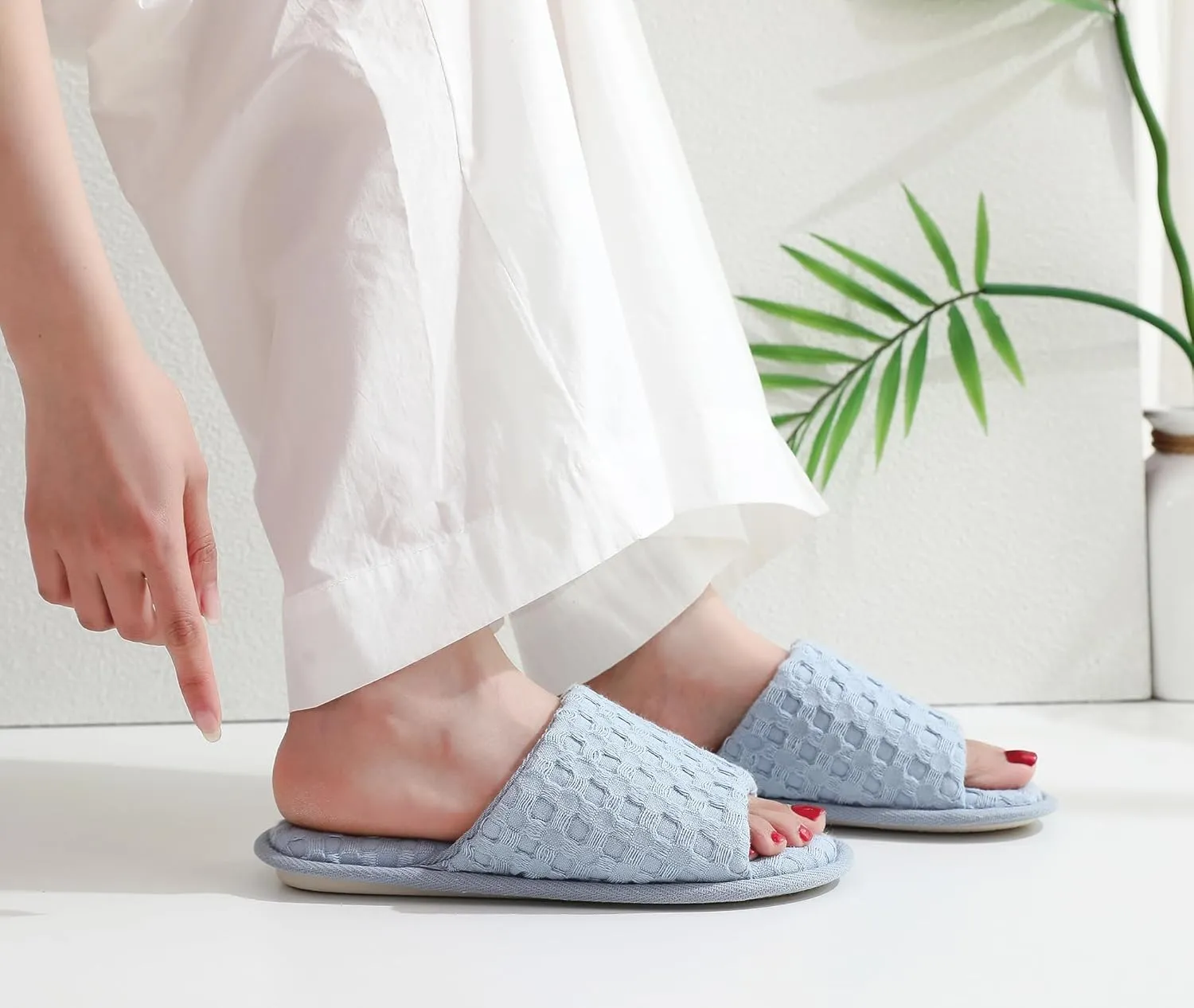 Pure Cotton Women’s Soft and Light Air-feeling Open-toe Indoor Slippers