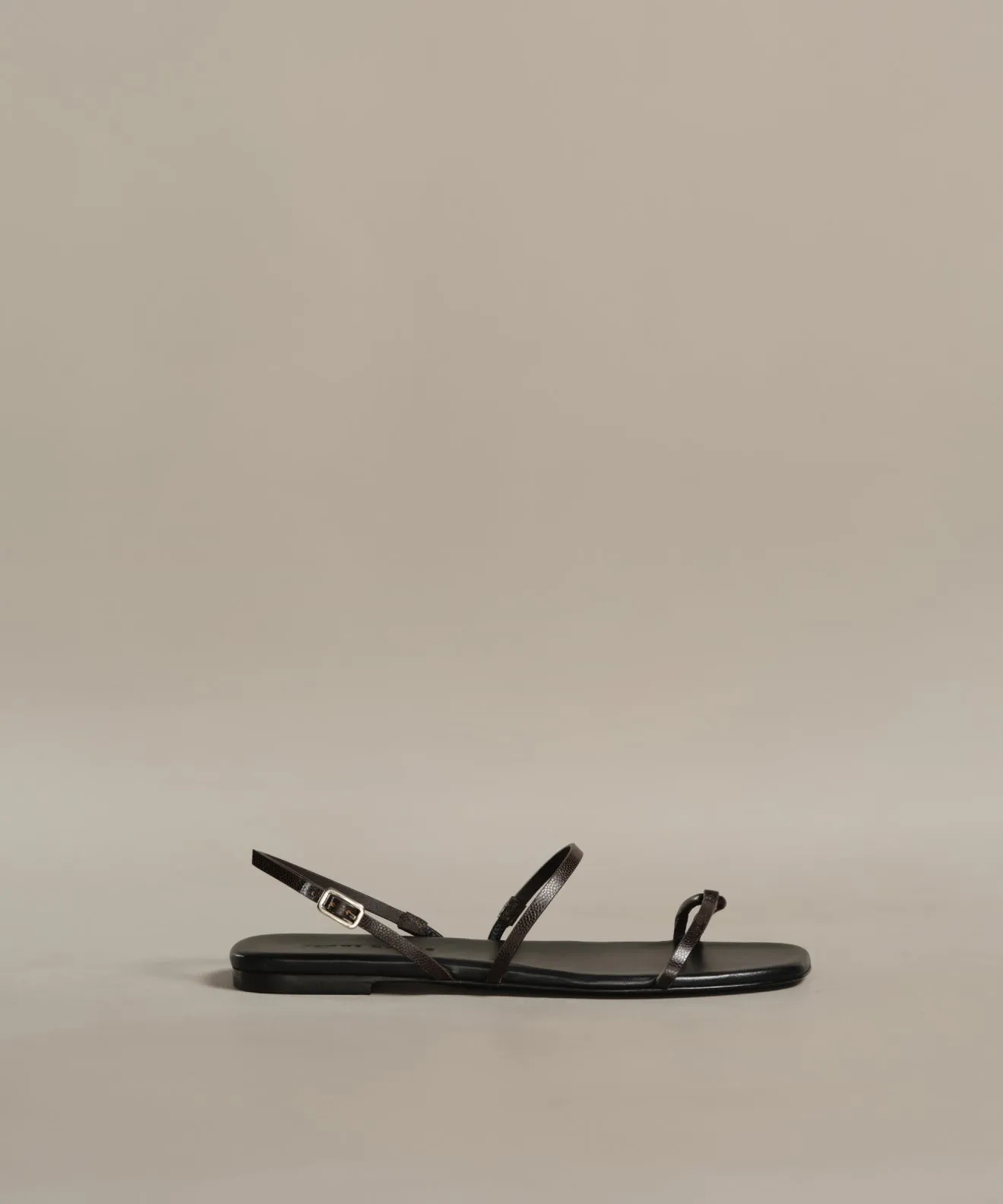 Romy Sandal