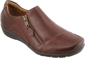 Taos Footwear Women's Character Flat