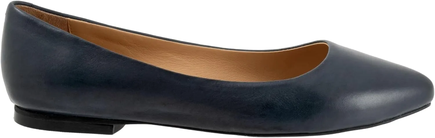 Trotters Women's Estee Ballet Flat
