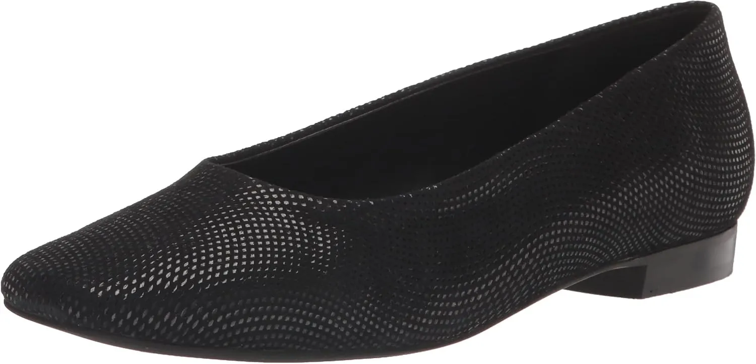 Trotters Women's Honor Ballet Flat