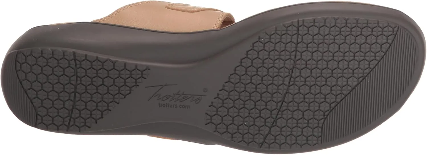 Trotters Women's Robin Sandal
