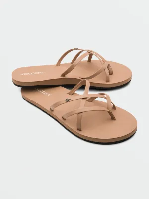VOLCOM NEW SCHOOL II WOMENS SANDAL- NATURAL