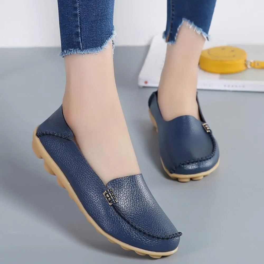 WERWAES Womens Casual Loafers Comfortable Leather Slip on Shoes Fashion Round Toe Moccasins Flats Soft Lightweight Walking Outdoor Loafers