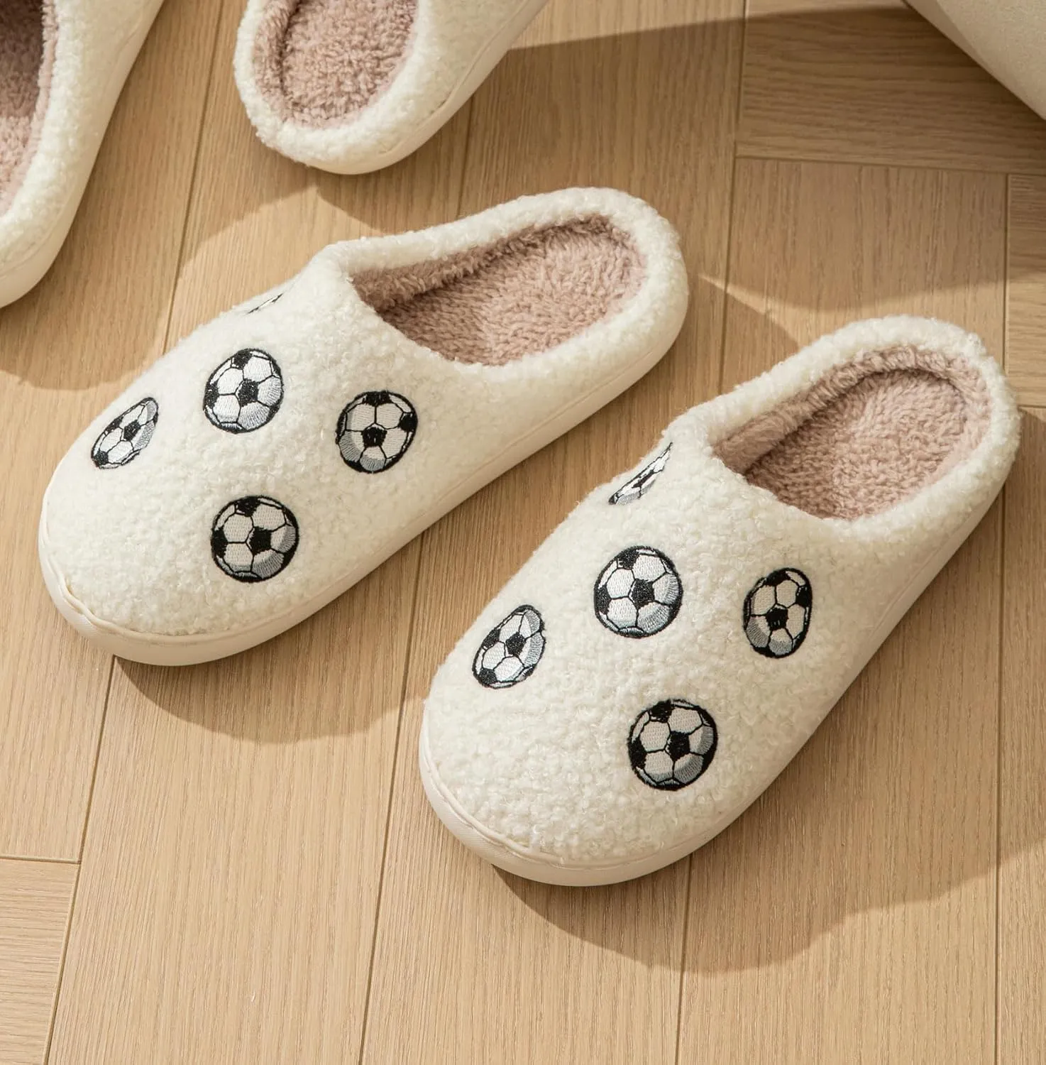 Women Men Basketball Slippers Fuzzy Closed Toe House Memory Foam Bedroom Slipper Couple Indoor Home Shoes