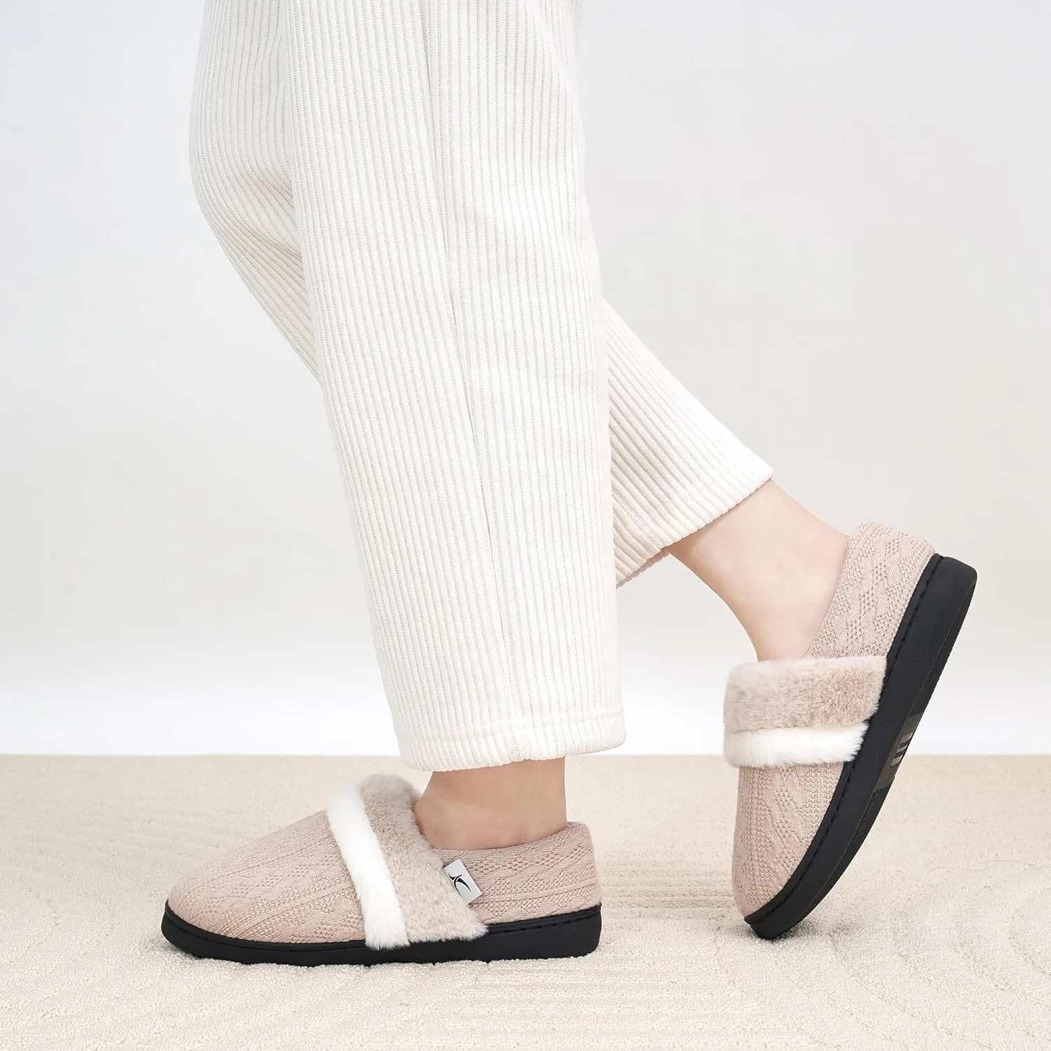 Women Slippers Fuzzy Ladies Shoes: Warm House Slippers for Indoor Outdoor