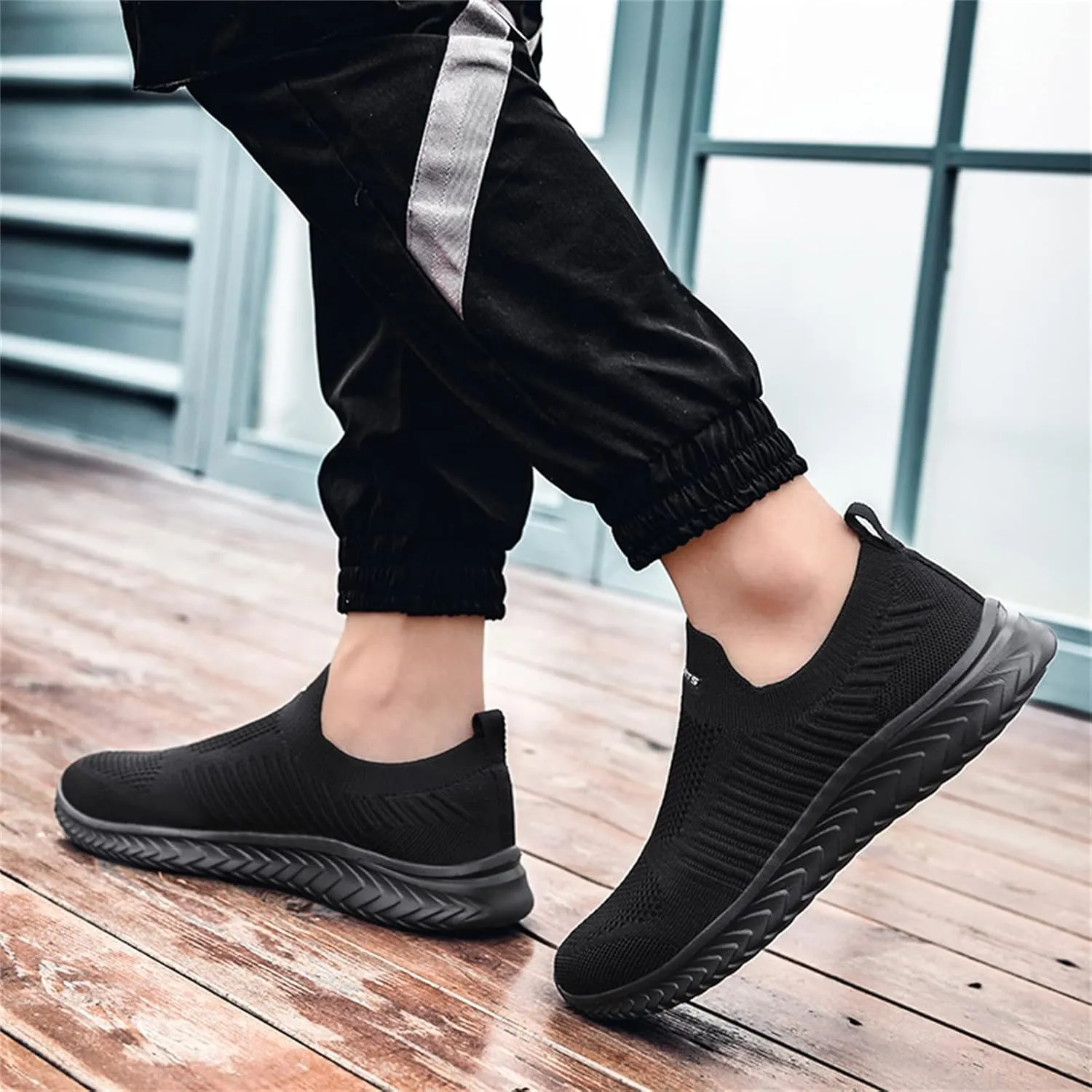 Women's Lightweight Slip On Walking Running Shoes Non Slip Work Shoes Women Slip On Men's Casual Dress Shoes Chunky Sneakers White Tennis Shoe White Loafers