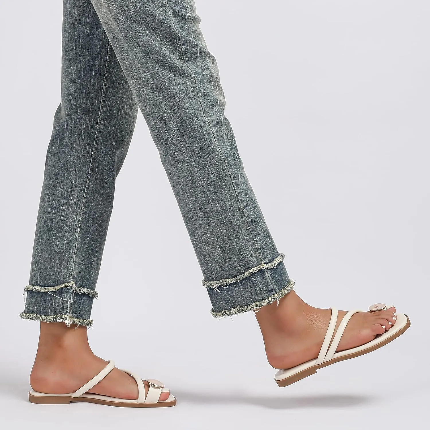Women's Toe Ring Thong Sandals Open Toe Slide Flat Sandals Casual Summer Flip Flop Flat Sandals