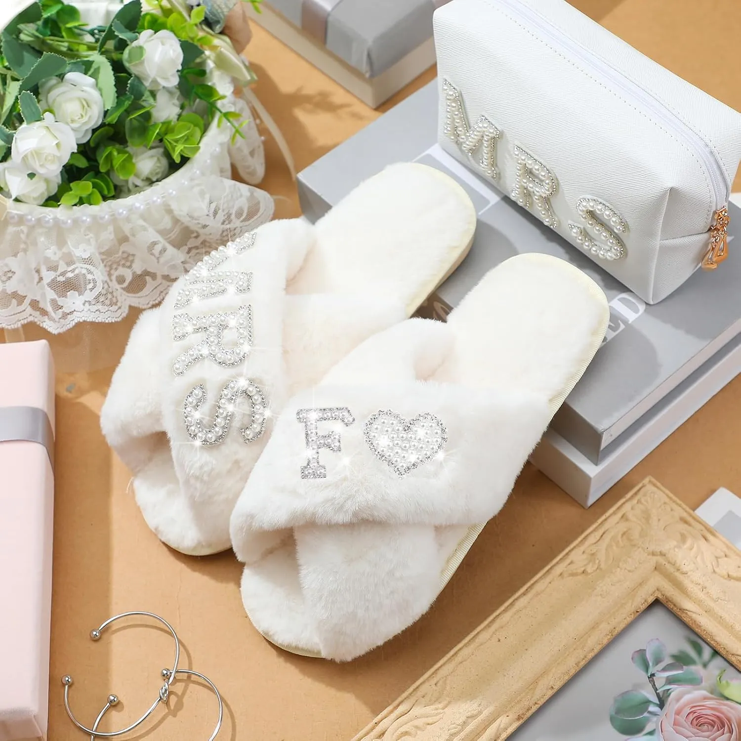 Xtinmee Personalized Initial Wedding Bride Slippers MRS Pearl Letter Makeup Bag Bridal Shower Gifts for Wedding Day (F)